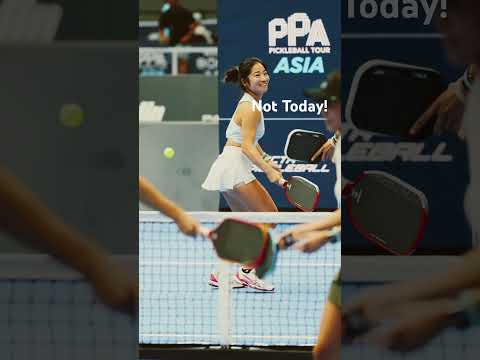 When the body bag is coming… but you’ve got matrix-level reflexes 👀💨 Aiko Yoshitomi! #pickleball