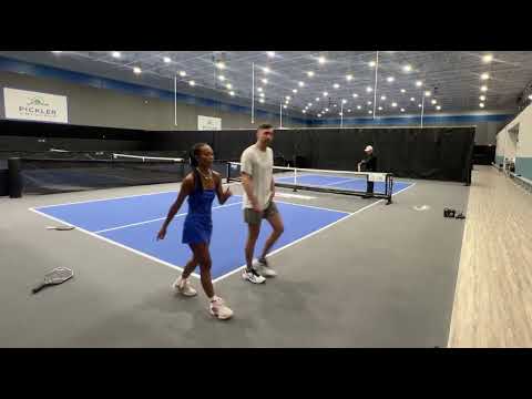 Pickle Money Mixed Bronze Kelsey Laurente and Andrew Loftin vs Kelsey Matthews and Naveen Beasley